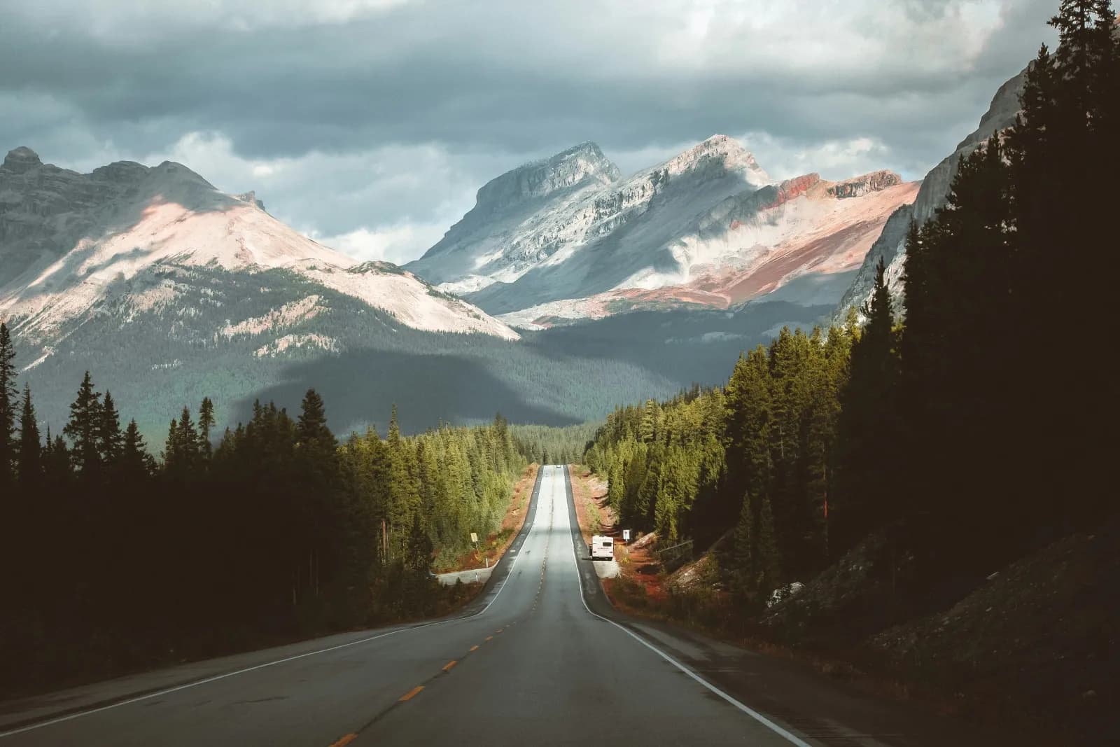 Efficient Fuel and Lubricant Services for Airdrie Businesses